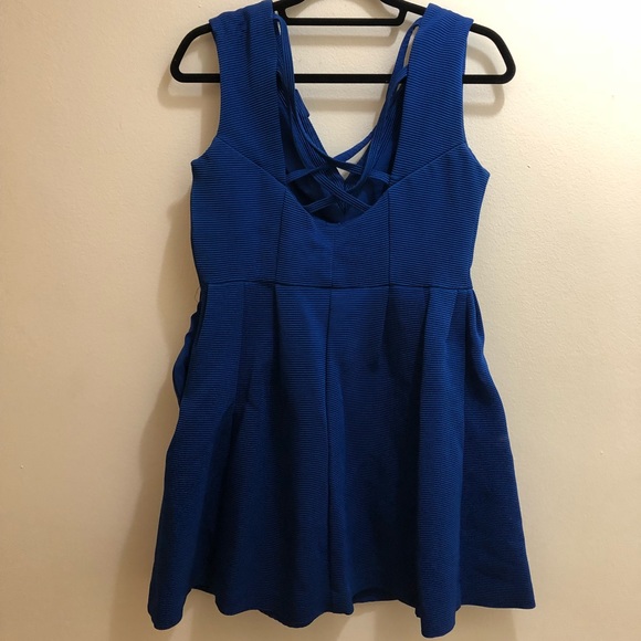 Nanette Lepore Dress Size 6 - Picture 2 of 4
